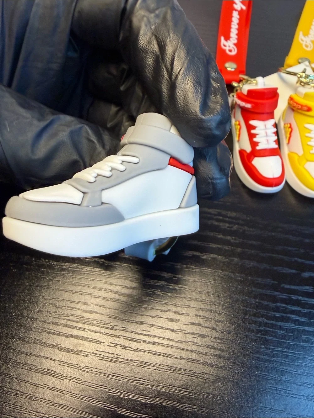 6Pcs Sneaker Keychain - Multicolor Set GREAT FOR GIFTS.